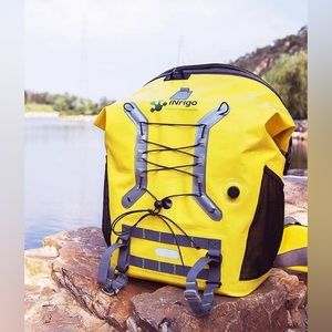 Inrigo Intelligent Waterproof Camera Backpack, two Camera inner Cases Yellow New